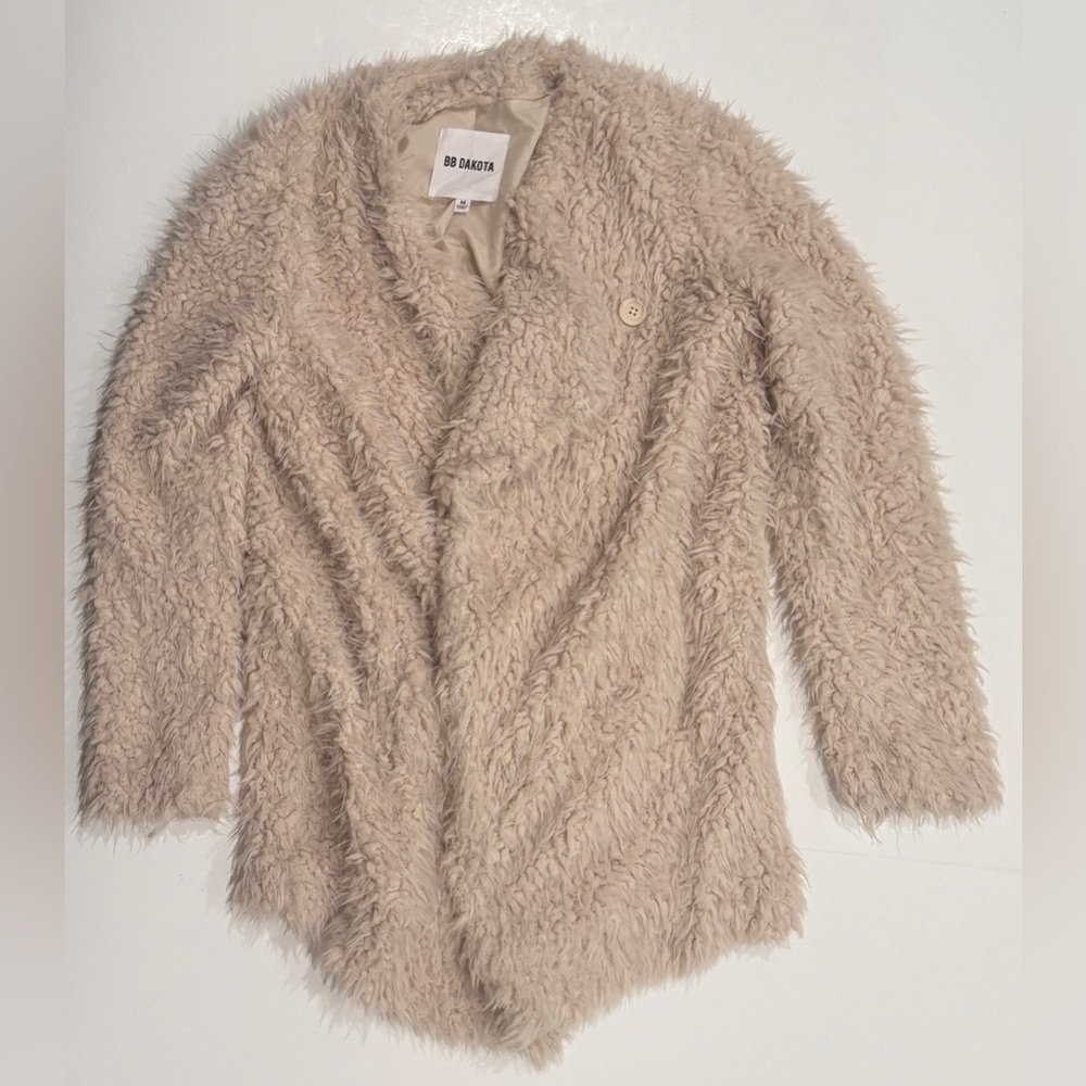 BB Dakota Women's Tan Sherpa Coat size M